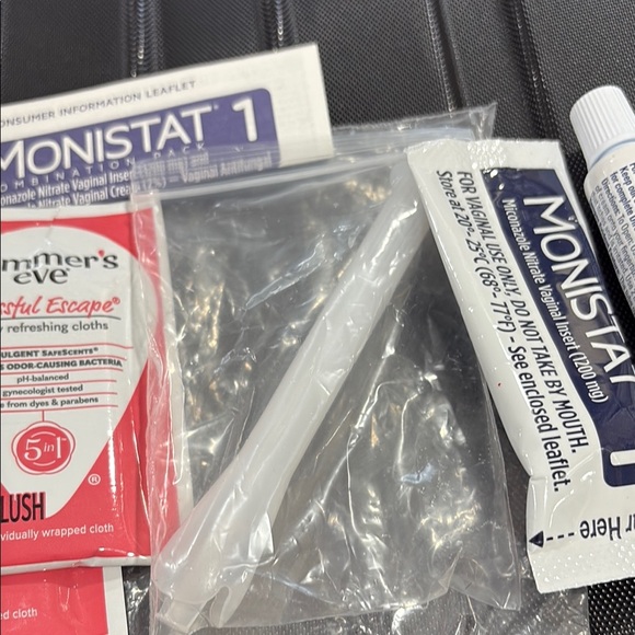 Monistat one it’s new never used expire in April 2026 - Picture 6 of 6